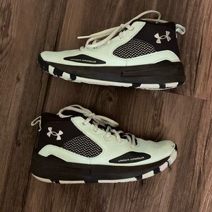 Under Armour Basketball shoes